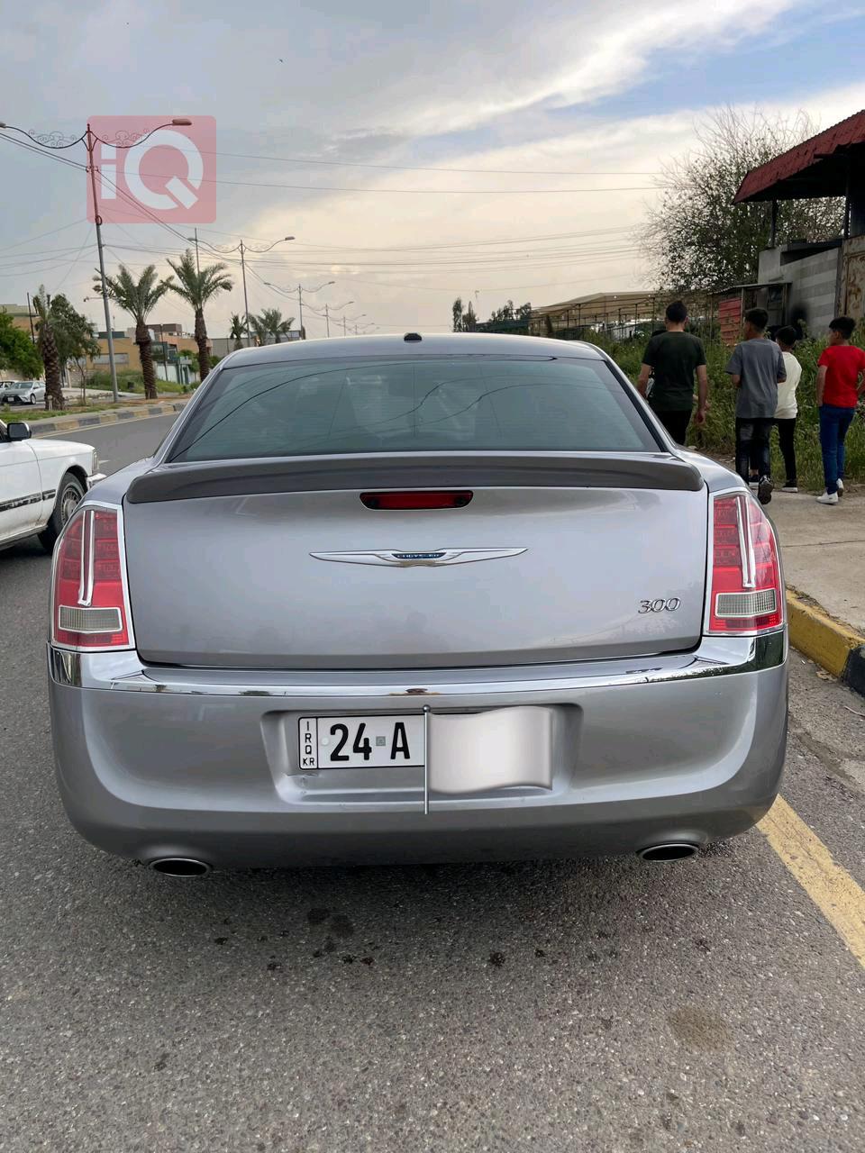 كرايسلر 300